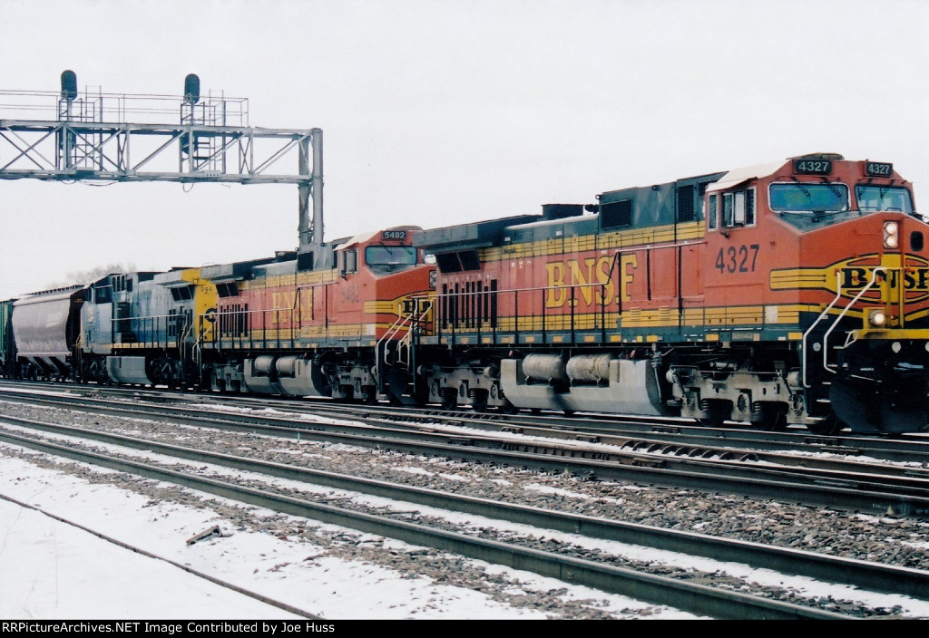 BNSF 4327 West